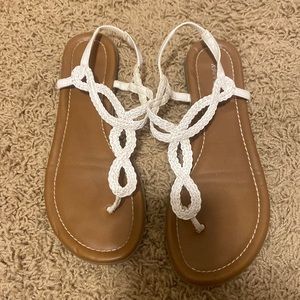 Size 7 white sandals